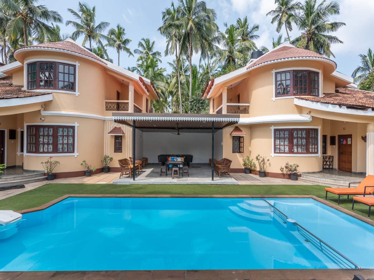 Rent a Luxury Family House with Swimming Pool in Goa